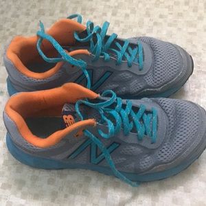 New balance 512 trail running tennis shoes